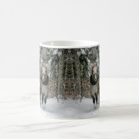 Farbbild des WinterSchlittenfahrens Kaffeetasse (Mittel)