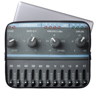 Farbbild vieler Tasten in einer Tonaufnahme Laptopschutzhülle