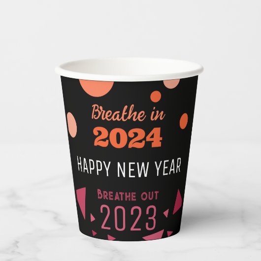 Farbe des Jahres 2024 - Neujahr 2023 Pappbecher (Vorderseite)