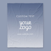 Farbe des Logos Fleecedecke