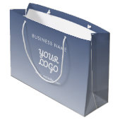 Farbe des Logos Große Geschenktüte (Rückseite Schrägansicht)