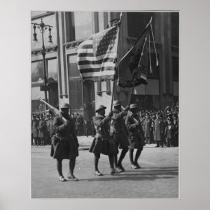 Farben der berühmten 369. Infanterie in Parade Poster