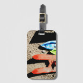 Farben und Schatten am Strand Gepäckanhänger (Vorderseite Vertikal)