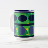 Farbenfroh Abstrakt, modern geometrisch Zweifarbige Tasse (Vorderseite Links)
