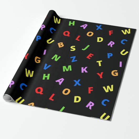 Farbenfroh Alphabet auf schwarzem Hintergrund Geschenkpapier (Ungerollt)