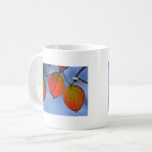 Farbenfroh beleuchteter Herbstleaves Trio Kaffeetasse (Vorderseite Links)