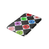 farbenfroh Daisy Black Rhomboid Badematte (Schrägansicht)