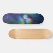 Farbenfroh mit blauem, modernem Abstraktem Fraktal Skateboard (Horizontal)