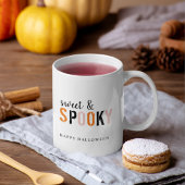 Farbenfroh süß und lecker | Frohe Halloween Kaffeetasse