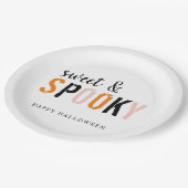 Farbenfroh süß und lecker | Frohe Halloween Pappteller (Schrägansicht)