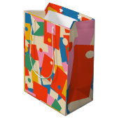 Farbenfrohe 80er Geometric Abstrakt Modern Pattern Mittlere Geschenktüte (Rückseite Schrägansicht)