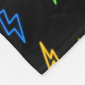 Farbenfrohe 80er Jahre Retro Neon Blitze Muster Fleecedecke (Ecke)