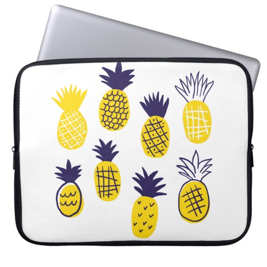 Farbenfrohe abstrakte Ananas im Geruch Laptopschutzhülle (Vorderseite)