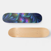 Farbenfrohe Abstrakte blaurosa grünes Fraktal Skateboard (Horizontal)