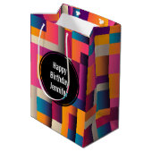 Farbenfrohe Abstrakte Plätze und Formen zum Geburt Mittlere Geschenktüte (Rückseite Schrägansicht)