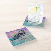 Farbenfrohe Abstrakte Vogelkunst: Lebhafter Songbi Glasuntersetzer (Schrägansicht)