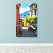 Farbenfrohe Altstadt im Bellagio Leinwanddruck (Insitu (Holzboden))
