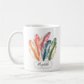 Farbenfrohe Aquarellfarben Federn schwarzer Skript Kaffeetasse (Links)