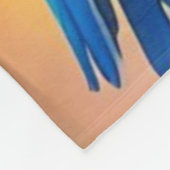 Farbenfrohe Ara Parrots auf einem Zweig-45739 Fleecedecke (Ecke)