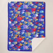 Farbenfrohe Art Deco Fish Design Sherpadecke (Vorderseite)