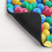 Farbenfrohe Ball Pit Balls Kinder spielen Mousepad (Ecke)