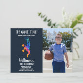 Farbenfrohe Basketball Einladung zum Foto (Stehend Vorderseite)