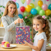 Farbenfrohe Batik-Illustration Natur Blumenmuster Kleine Geschenktüte