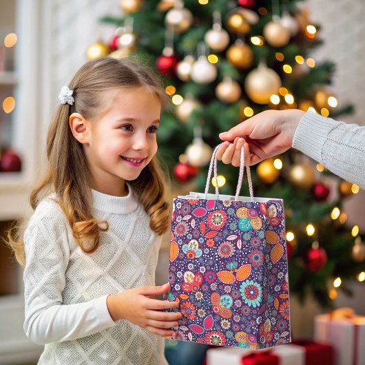 Farbenfrohe Batik-Illustration Natur Blumenmuster Kleine Geschenktüte