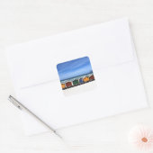 Farbenfrohe Beach Huts Square Sticker (Umschlag)
