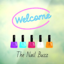 Farbenfrohe Begrüßung des Nail Salon-Zeichenfenste
