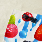 Farbenfrohe Berry Fiesta Design Strandtuch (Beispiel)