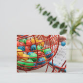 Farbenfrohe Bingo Balls im Spinner Postkarte (Stehend Vorderseite)