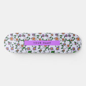 Farbenfrohe Blume, blauer Hintergrund, Lila Skateboard (Horizontal)