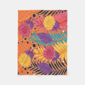 farbenfrohe Blume und Blätter auf schwarzem Hinter Fleecedecke (Vorderseite)