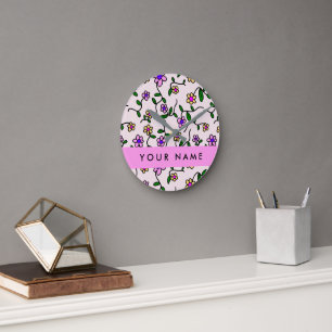 Farbenfrohe Blumen, rosa Hintergrund, Rosa Runde Wanduhr
