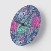 Farbenfrohe Blumendoodle Runde Wanduhr (Winkel)