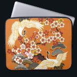 Farbenfrohe Blumenkrane Sakura Muster Laptopschutzhülle<br><div class="desc">KRÄNE UND FARBE SAKURA. Farbenfrohe, nahtlose Blumenmuster mit Blume, japanischer Vogel. Vintage traditionelle Volksmaschine auf Orangenhintergrund. Farbenfrohe florale Nahtlose Muster mit japanischen Vögeln - Ein Volksmashion Delight! Krane und Sakura in einem farbenfrohen Vintagen Muster - japanische Vogelfashion und Blumenfashion im orangen Hintergrund: Kranich, japan, Chinesisch, Vogelgezwitscher, Illustration, Emblem, Vintag, dekorativ,...</div>