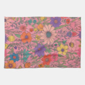 Farbenfrohe Blumenmuster auf rosa Geschirrtuch (Horizontal)