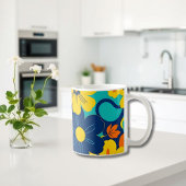 Farbenfrohe, blutdrucksenkende Blume im Dopamin-St Kaffeetasse