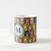 Farbenfrohe Boho Woodland Owl Pattern & Monogram Kaffeetasse (Vorderseite Links)