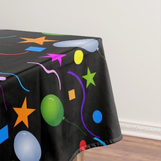 Farbenfrohe Bollons und Streamer auf BLACK Tischdecke (Beispiel)