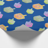 Farbenfrohe Bright Spinning Star Dreidels Hanukkah Geschenkpapier (Ecke)