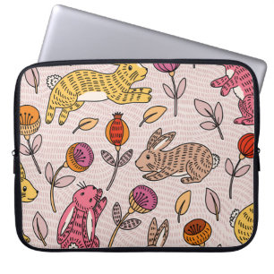 Farbenfrohe Bunnies: Niedliche Blüte Vintag. Laptopschutzhülle