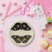 Farbenfrohe Butterfly-Medley auf Creme Background Pappteller (Party)