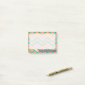 Farbenfrohe Chevrons sprechen Blase Personalisiert Post-it Klebezettel (Auf Schreibtisch)
