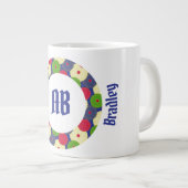 Farbenfrohe Chrysanthemumring Jumbo-Tasse (Vorderseite Rechts)