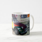 Farbenfrohe Citroen 2 CV Kaffeetasse (VorderseiteRechts)
