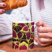 Farbenfrohe Coleus Pflanze Blätter Tasse