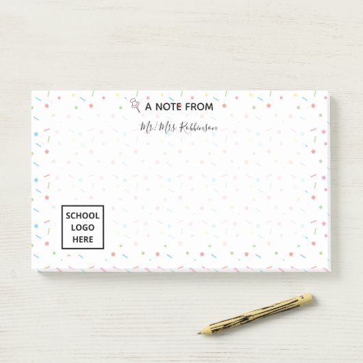 Farbenfrohe Confetti-Sterne und Schokolade-Regenle Post-it Klebezettel (Auf Schreibtisch)