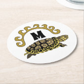 Farbenfrohe Cumberland Slide Turtle Monogram Runder Pappuntersetzer (Angewinkelt)